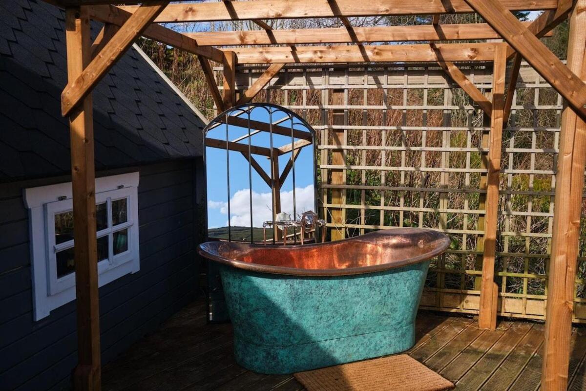 1 - Ein Trysor Cudd - Outdoor Bathtub - Incredible Views Pont Sticill Exterior foto